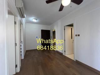Soho - Centrestage 03