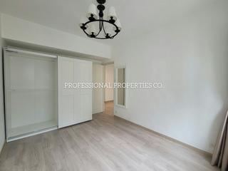 Mid Levels Central - Carlos Court 04