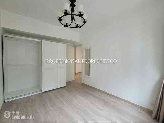 Mid Levels Central - Carlos Court 04