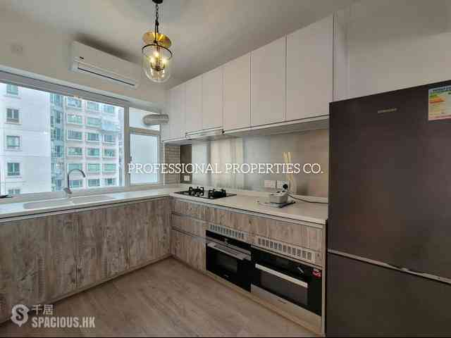 Mid Levels Central - Carlos Court 08