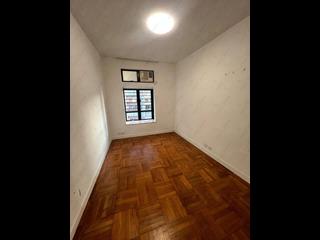 Mid Levels West - Scenic Heights Block 1 03