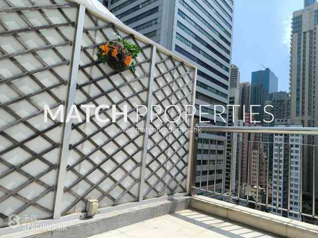 Wan Chai - Hip Sang Building 04