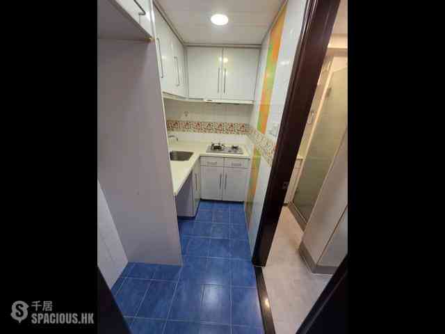 Wan Chai - Tonnochy Towers Block A 05