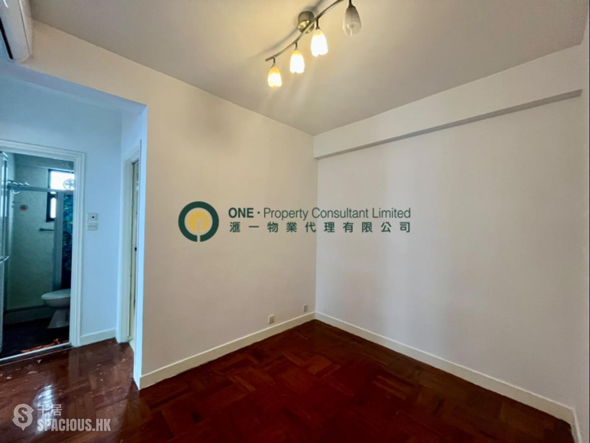 Mid Levels West - Hing Wah Mansion 01