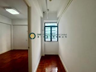 Mid Levels West - Hing Wah Mansion 05