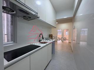 Poho - 18, Square Street 03