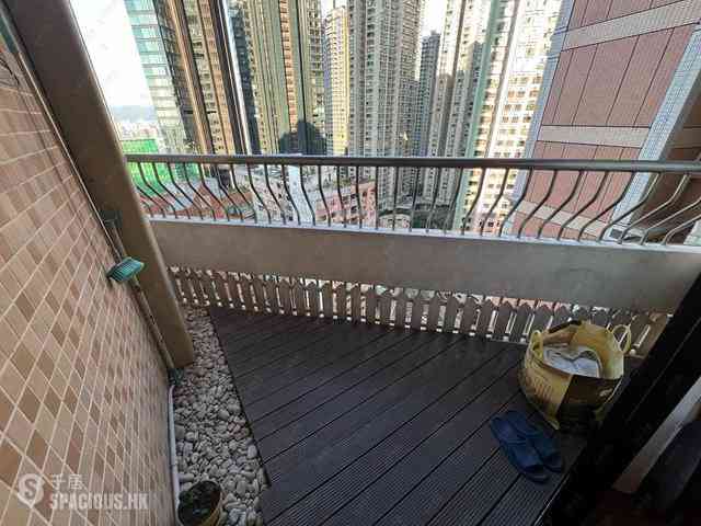 Mid Levels West - Scenic Heights Block 1 05