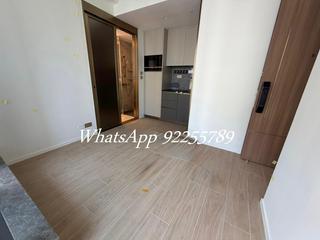 Sai Ying Pun - Des Voeux W Residence 02