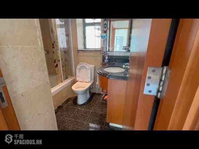 Tiu Keng Leng - Ocean Shores Phase 3 Block 15 06