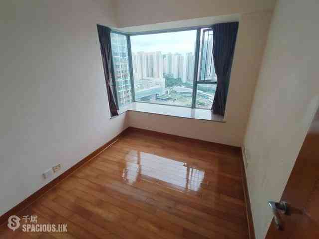 Tiu Keng Leng - Ocean Shores Phase 3 Block 12 03