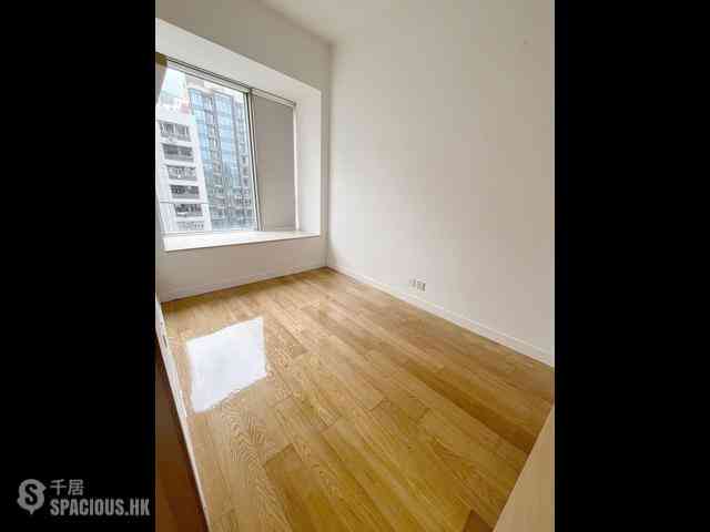 Sai Ying Pun - Island Crest 05