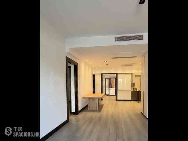 Happy Valley - 1-4, Briar Avenue 01