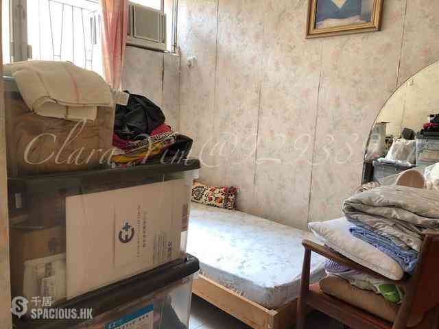 Chung Hom Kok - Lung Tak Court 05