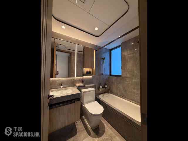 Siu Sai Wan - The Headland Residences Phase 1 Tower 3 04