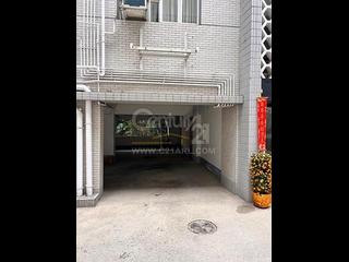 Mid Levels Central - Hong Lok Mansion 02