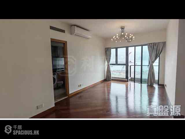West Kowloon - The Arch Sky Tower (Block 1) 01