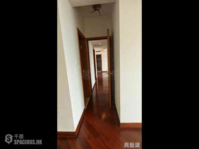 West Kowloon - The Arch Sky Tower (Block 1) 03