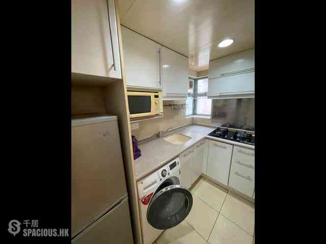 Sheung Wan - Queen's Terrace 07