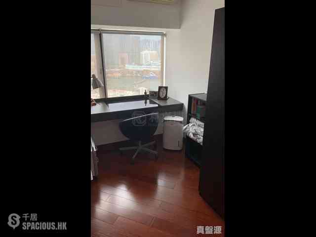 West Kowloon - The Arch Moon Tower (Block 2A) 04