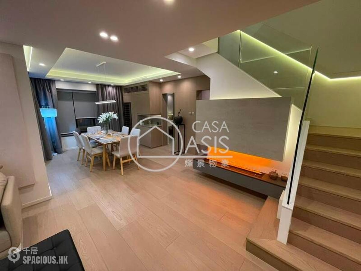 Mid Levels Central - Elegant Terrace 01