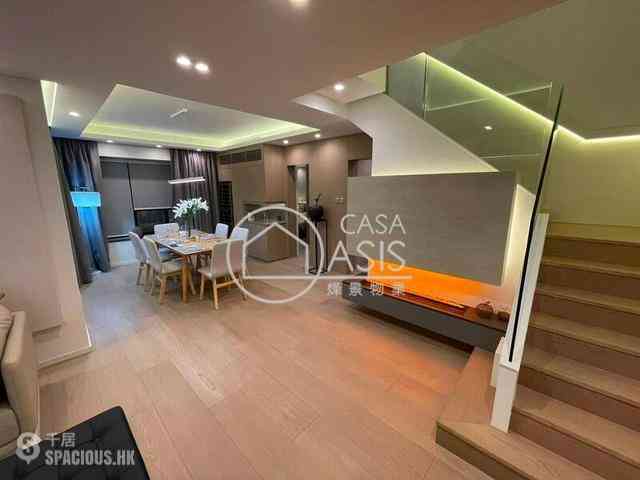 Mid Levels Central - Elegant Terrace 01