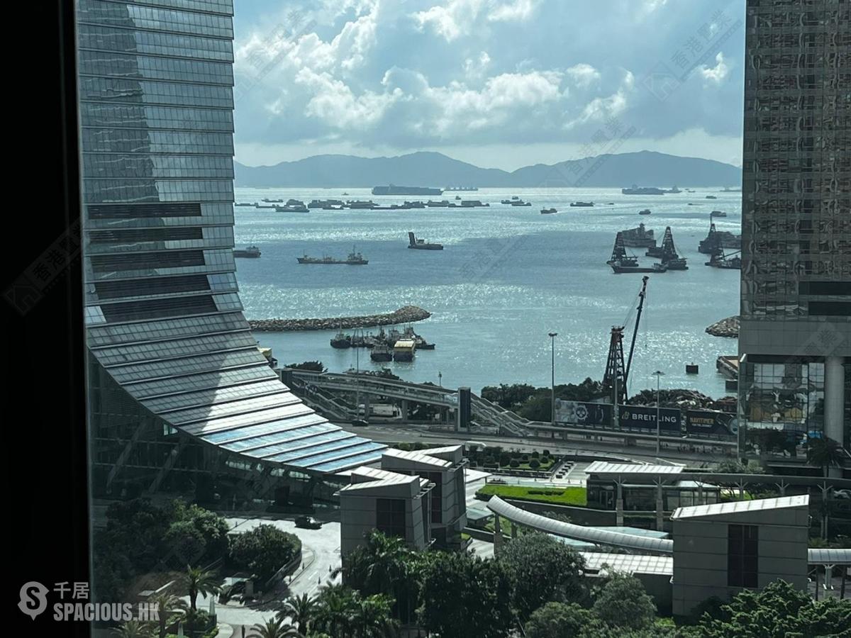 西九龙 - 凯旋门 观星阁 (2座) 01
