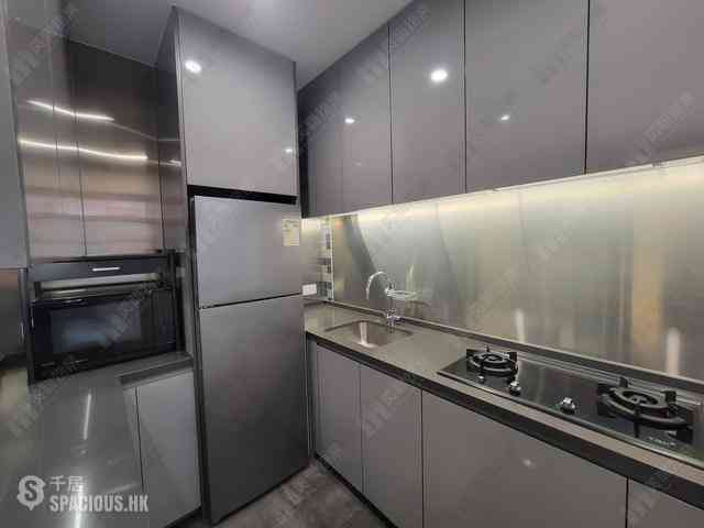 Mid Levels Central - Hillsborough Court Block 2 09