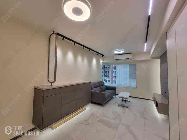 Mid Levels Central - Hillsborough Court Block 2 02