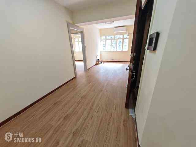 Mid Levels Central - Carlos Court 04