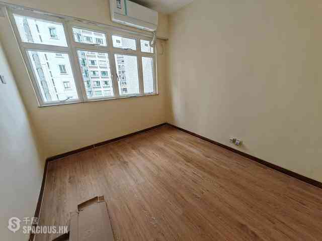 Mid Levels Central - Carlos Court 09