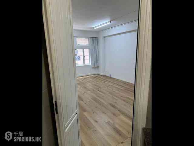Sheung Wan - 3-5A, Jervois Street 02