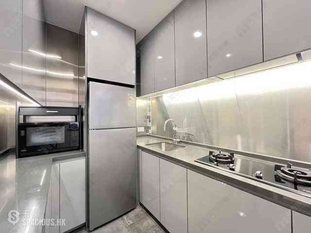 Mid Levels Central - Hillsborough Court 06