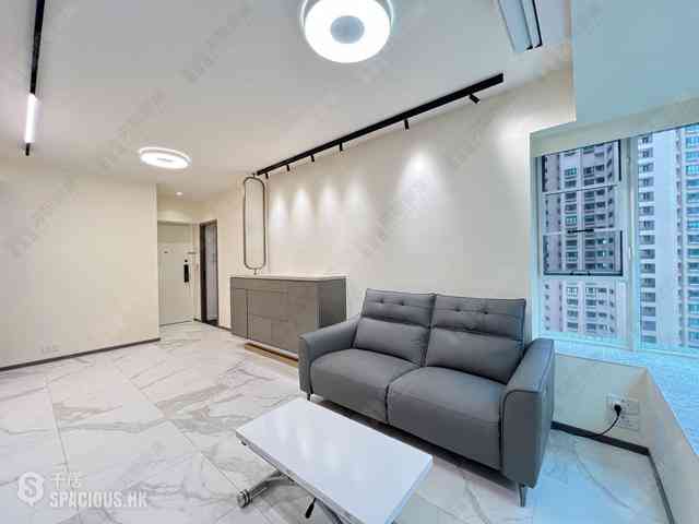 Mid Levels Central - Hillsborough Court 01