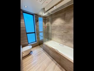Happy Valley - Broadwood Twelve 06