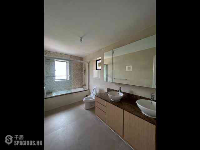 Mid Levels Central - Kennedy Heights 06