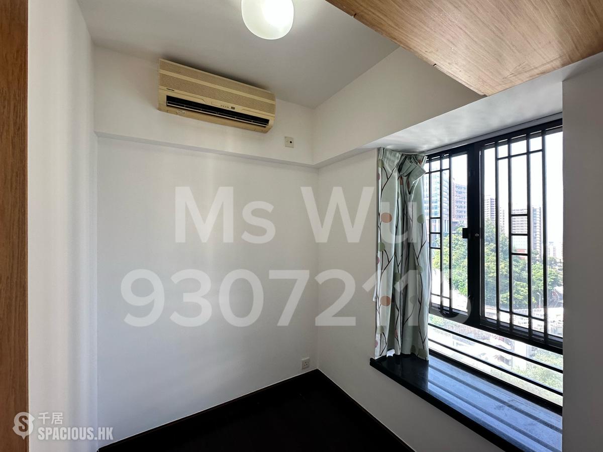 Shek Tong Tsui - Charmview Court 01