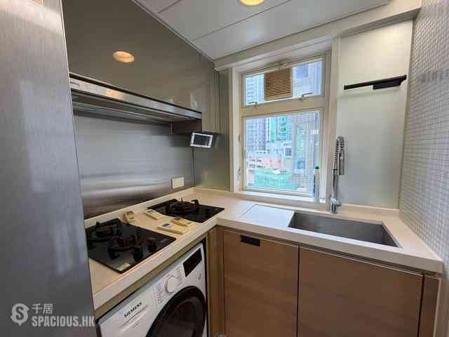 Soho - Centrestage Block 2 04
