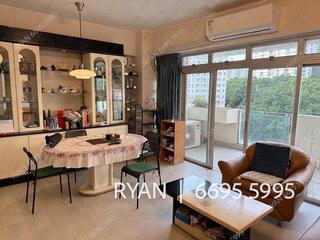Tai Hang - Kan Oke House 06