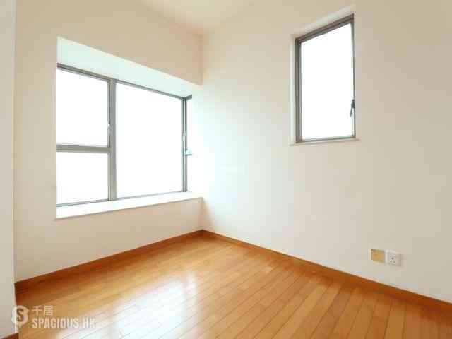 Wan Chai - The Zenith 06