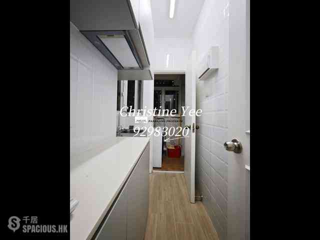 Wan Chai - Eastman Court 09
