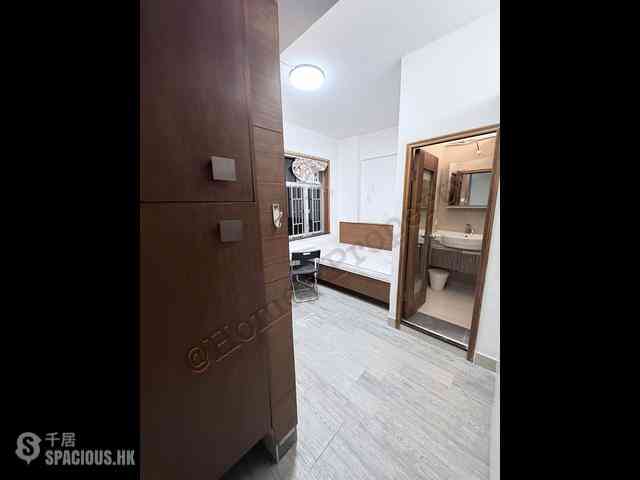 Causeway Bay - Cathay Mansion 02