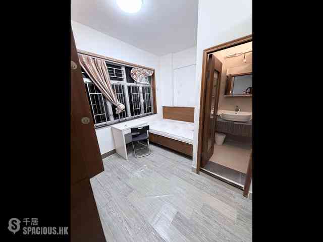 Causeway Bay - Cathay Mansion 03
