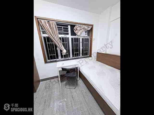 Causeway Bay - Cathay Mansion 04