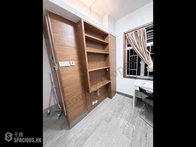 Causeway Bay - Cathay Mansion 06