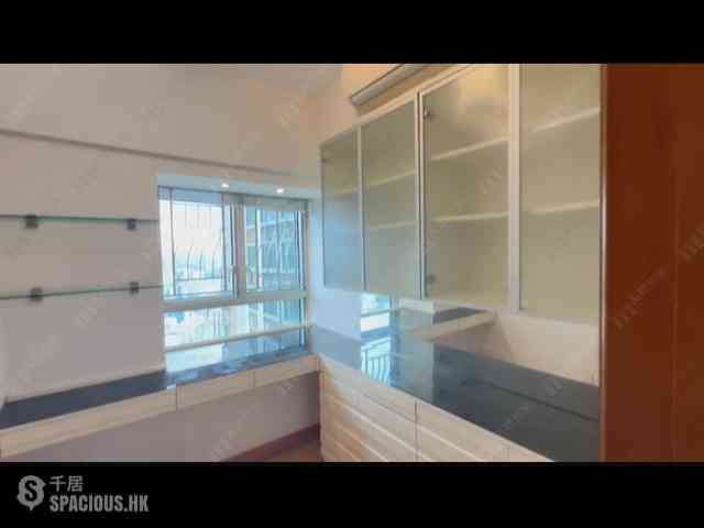 West Kowloon - Sorrento Phase 1 Block 5 06