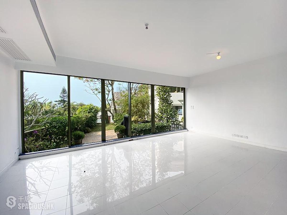 The Peak - Mount Austin Estate 01