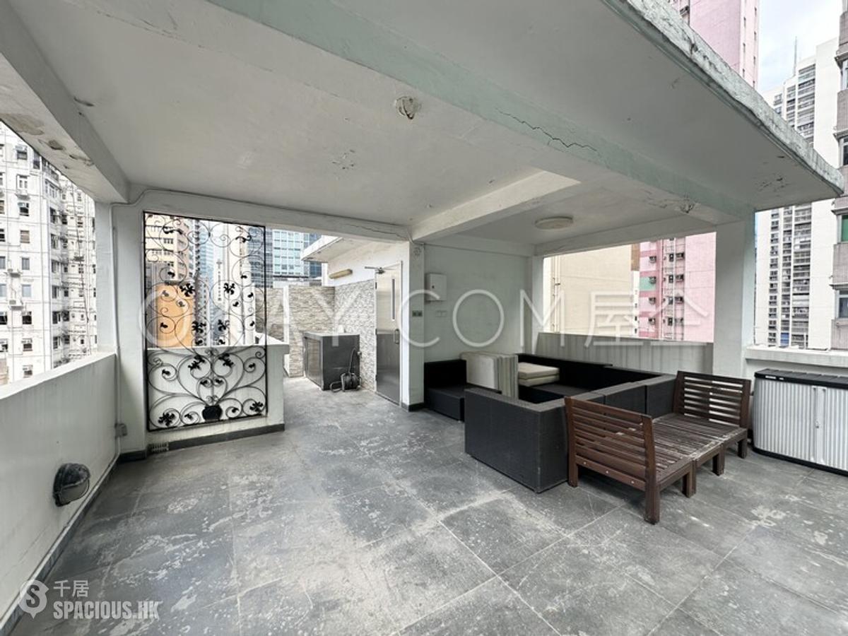 Soho - 22, Elgin Street 01
