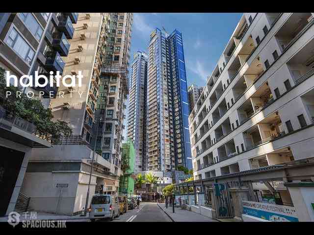 Soho - Centrestage 02
