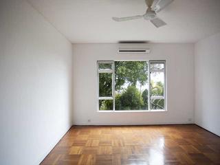 The Peak - Strawberry Hill 10