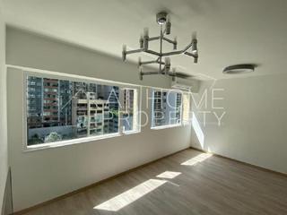 Mid Levels Central - Carlos Court 03